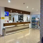 Aqualux Golden Sun Amazing דירה